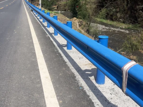 Powder-Coated-Steel-bg4 Powder Coated W Beam Steel Highway Guardrail Barrier